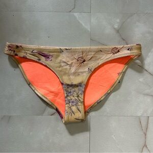 Triangl Bikini Bottoms Size Large